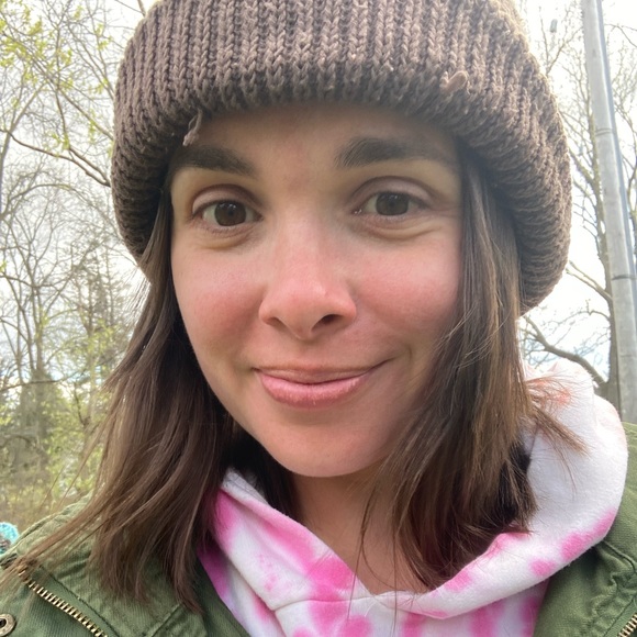 Meet your Posher, Andrea - Picture 4 of 15